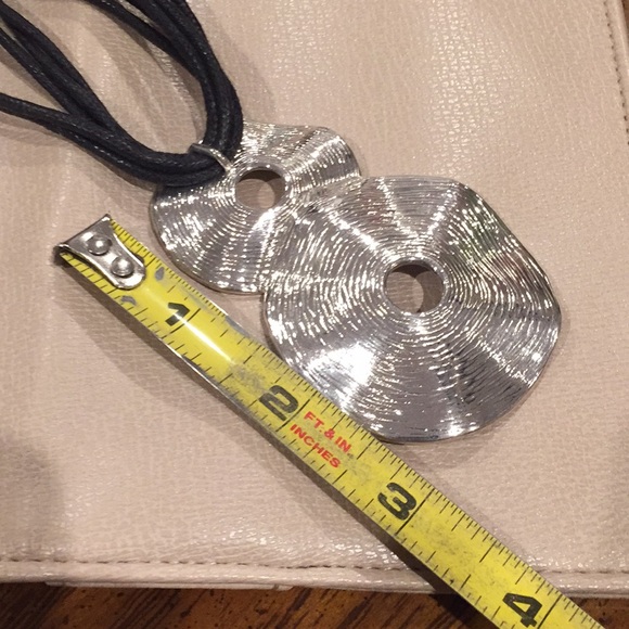 Necklace - Picture 3 of 8